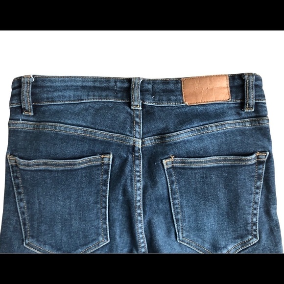 Zara High Waisted Med Wash Stretch Jean Skinny Fit Size 6X27 Cotton Blend - Picture 3 of 3